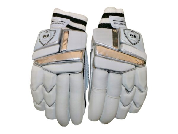 PLAYER EDITION BATTING GLOVE - Image 14